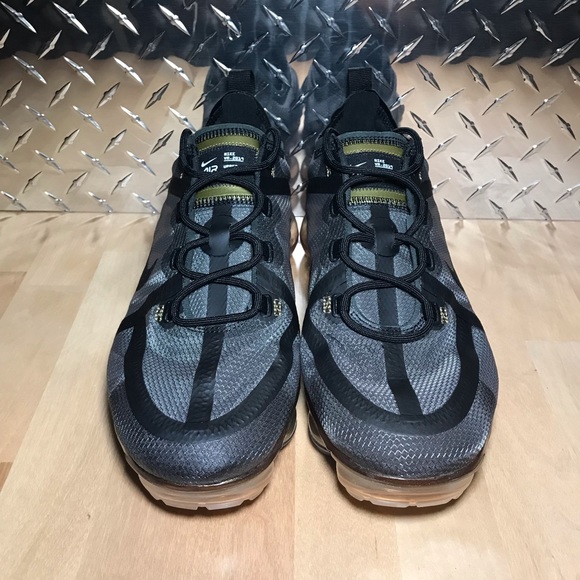 Nike Vapormax 2019 Black/Gold - Picture 3 of 8